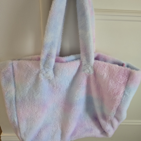 NWT Pastel Faux Fur Tote Bag - Picture 3 of 5